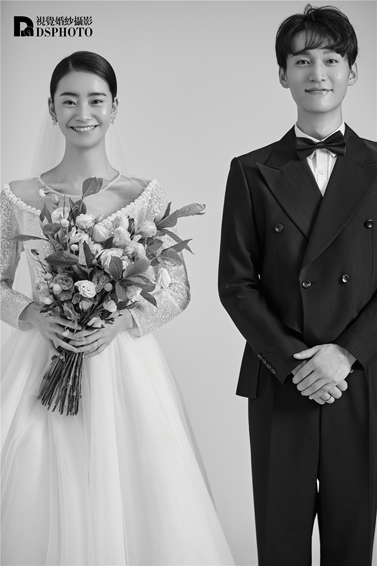 <b>《唯美韩式》系列婚纱照</b>