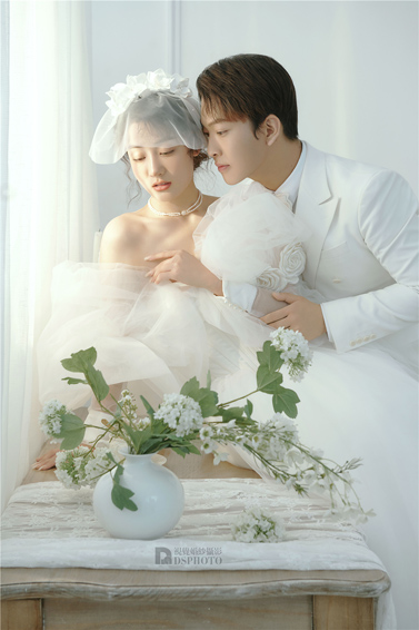 <b>《唯美韩式》系列婚纱照</b>