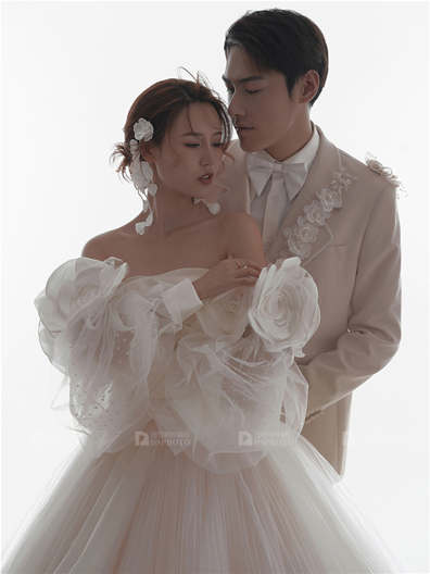 <b>< 高定内景 > 主题婚纱摄影</b>