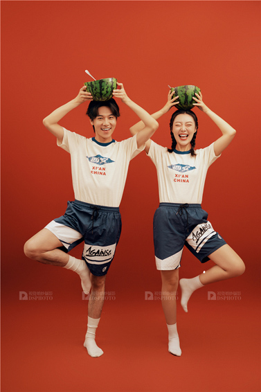 <b>< 可爱搞怪 > 主题婚纱摄影</b>