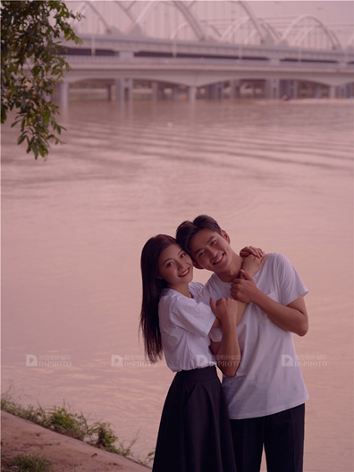 <b>< 唯美夜景 > 主题婚纱摄影</b>