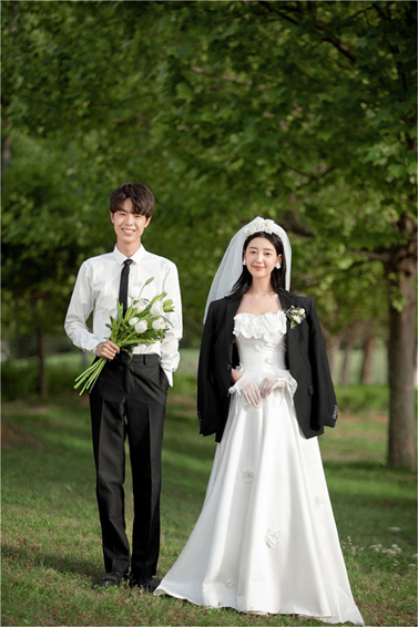 <b>< 浪漫森系 > 主题婚纱摄影</b>