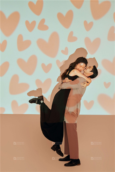 <b>< 文艺浪漫 > 主题婚纱摄影</b>