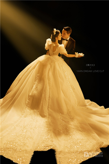 <b>< 高定光影 > 主题婚纱摄影</b>