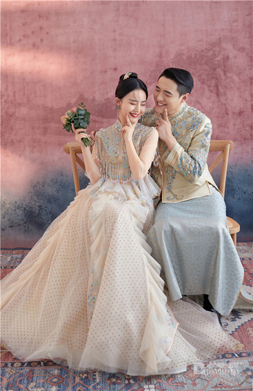 <b>< 新中式 > 主题婚纱摄影</b>