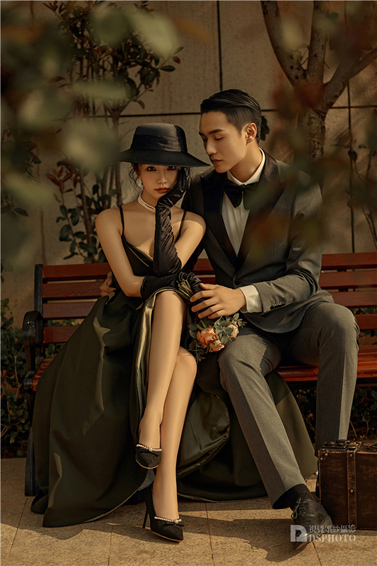 <b>< 优雅法式 > 主题婚纱摄影</b>