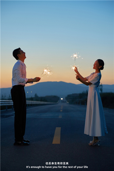 <b>< 浪漫夜景 > 主题婚纱摄影</b>