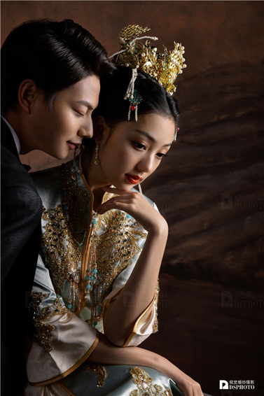 <b>< 复古中式 > 主题婚纱摄影</b>