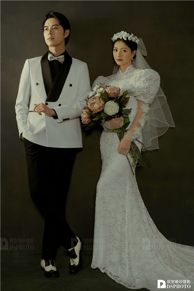 <b>< 复古宫廷 > 主题婚纱摄影</b>