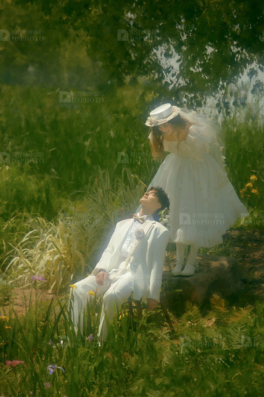 <b>< 法式油画 > 主题婚纱摄影</b>