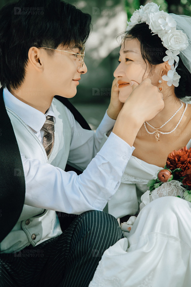 <b>< 复古文艺 > 主题婚纱摄影</b>