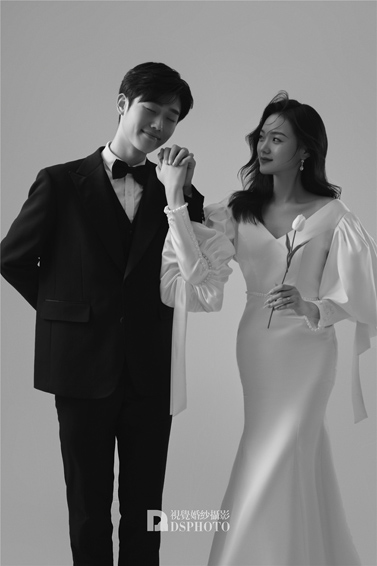 <b> < 人物纪实 > 主题婚纱摄影</b>