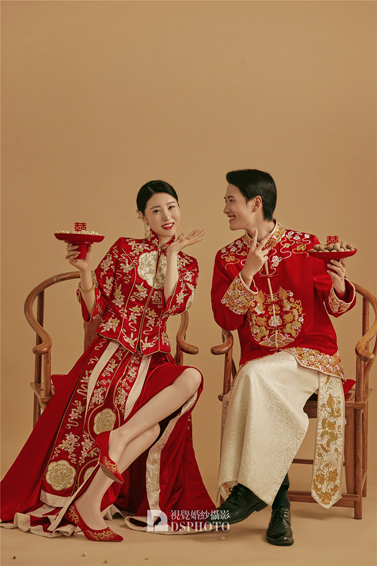 <b> < 复古中式 > 主题婚纱摄影</b>