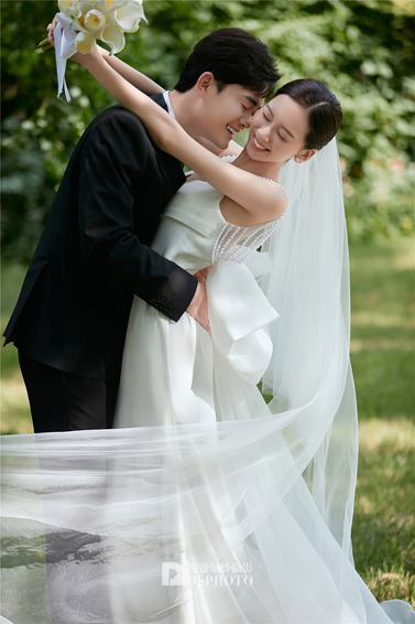<b> < 唯美韩式 > 主题婚纱摄影</b>