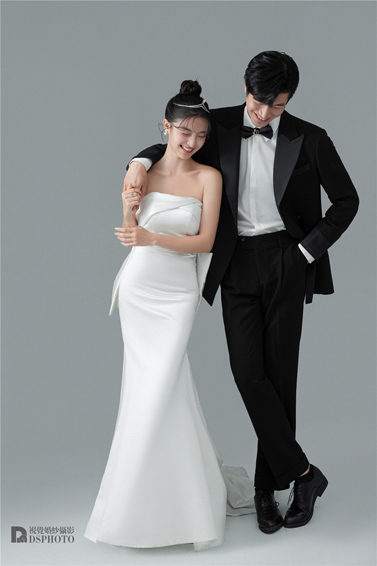 <b> < 经典韩式 > 主题婚纱摄影</b>