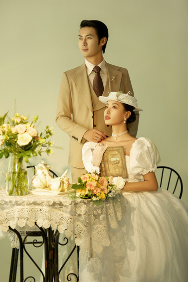 <b>< 优雅法式 > 主题婚纱摄影</b>