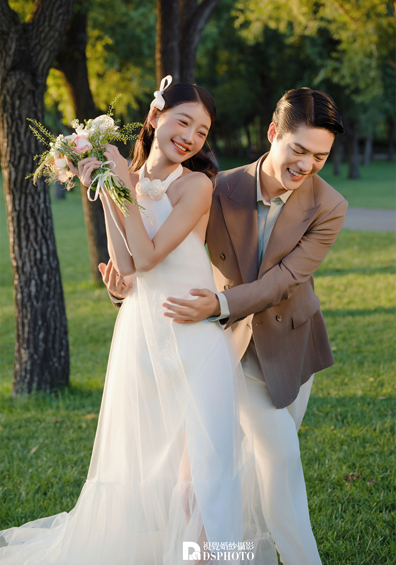 <b>< 草坪森系 > 主题婚纱摄影</b>