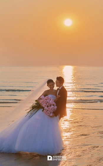 <b>< 唯美落日 > 主题婚纱摄影</b>