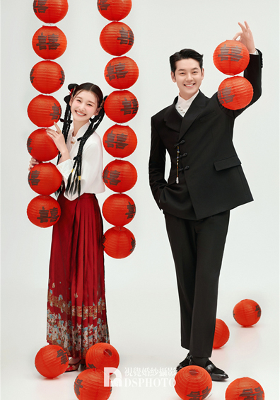 <b>< 新中式 > 主题婚纱摄影</b>
