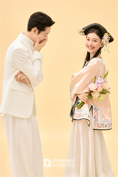 <b>< 新中式 > 主题婚纱摄影</b>