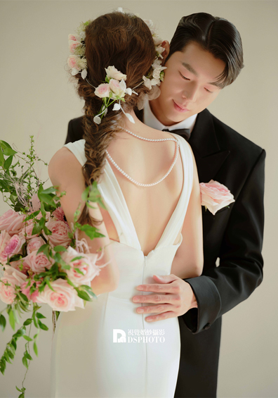 <b>< 唯美韩式 > 主题婚纱摄影</b>