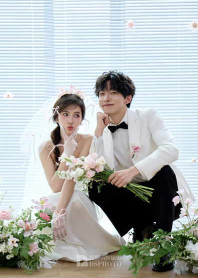 <b>< 唯美韩式 > 主题婚纱摄影</b>